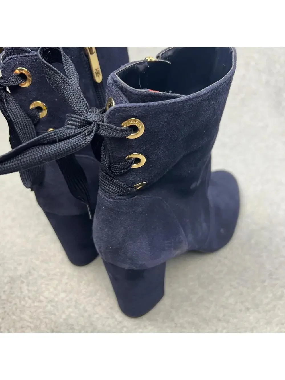 Y2K Tommy Hilfiger Leather Suede Ankle Booties Chunky Heel Womens Size 8.5 90's
